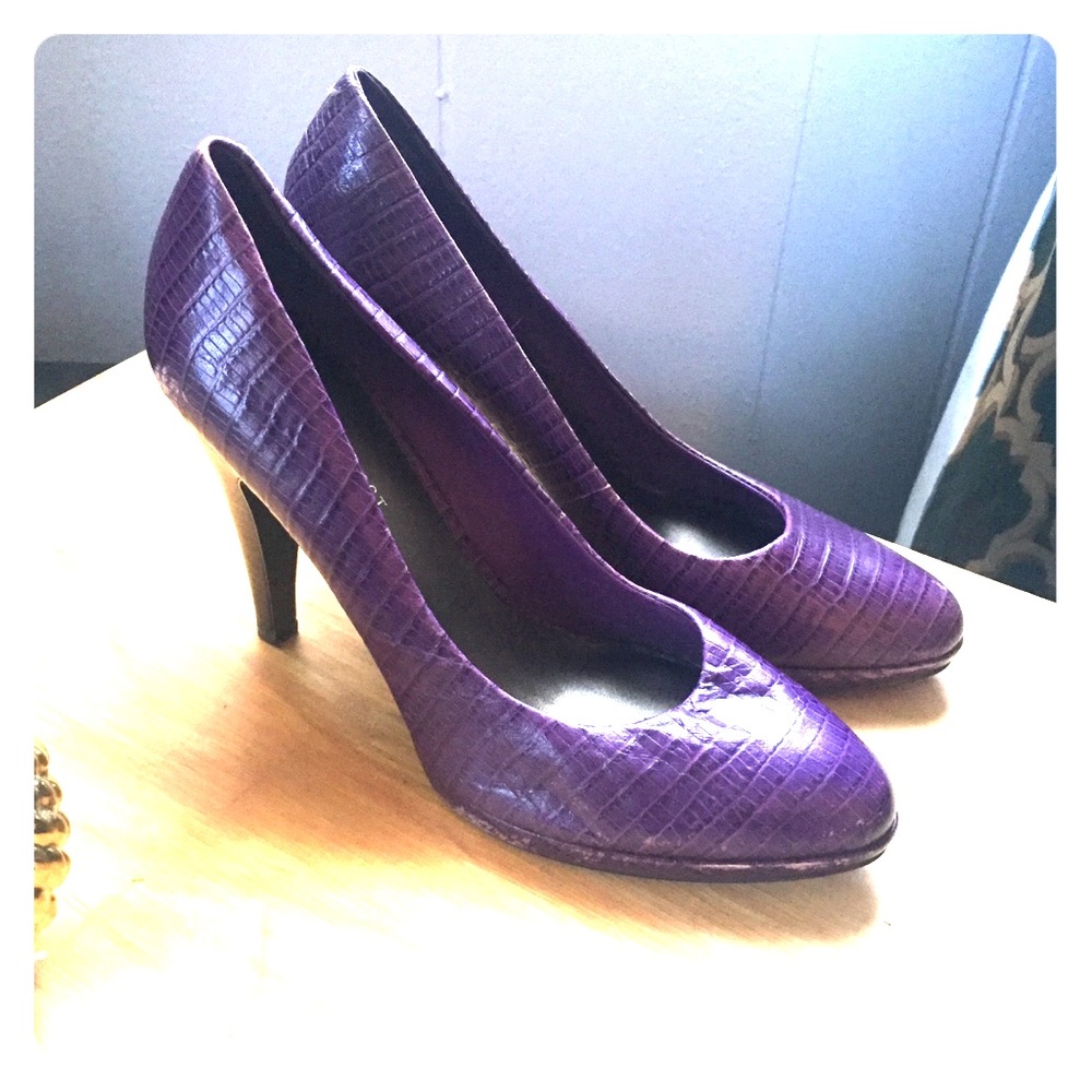 Nine West Purple Snakeskin Novitao Pumps